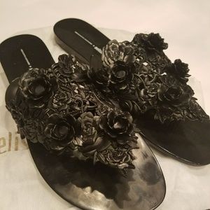MELISSA BLACK (HARMONIC) SANDALS STUNNING
